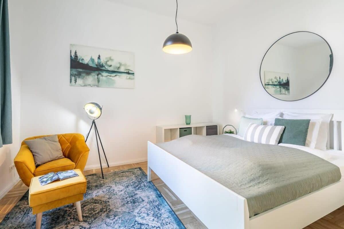 Lovely & Cozy Home With A C Будапеща Екстериор снимка